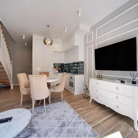 Holiday home 2-level Close To The Pobierowo